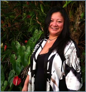 Hawaii Lomi Lomi Massage practitioner